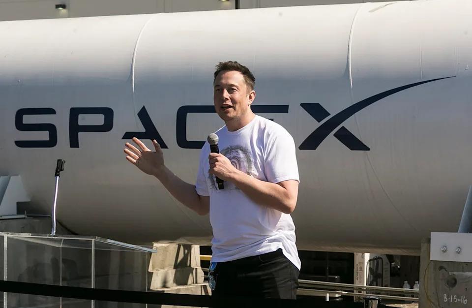 Elon Musk Redirects Talent as SpaceX Stock Rebounds From Sharp Sell-Off
